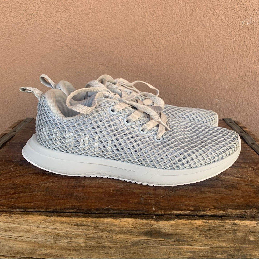 NoBull Women’s Mesh Runner Shoe